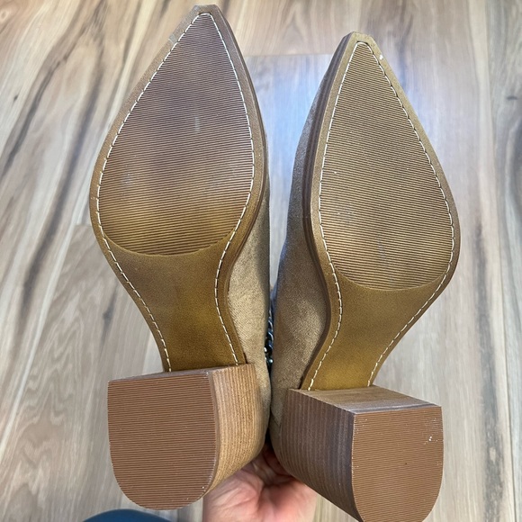 Chain booties - Picture 4 of 4